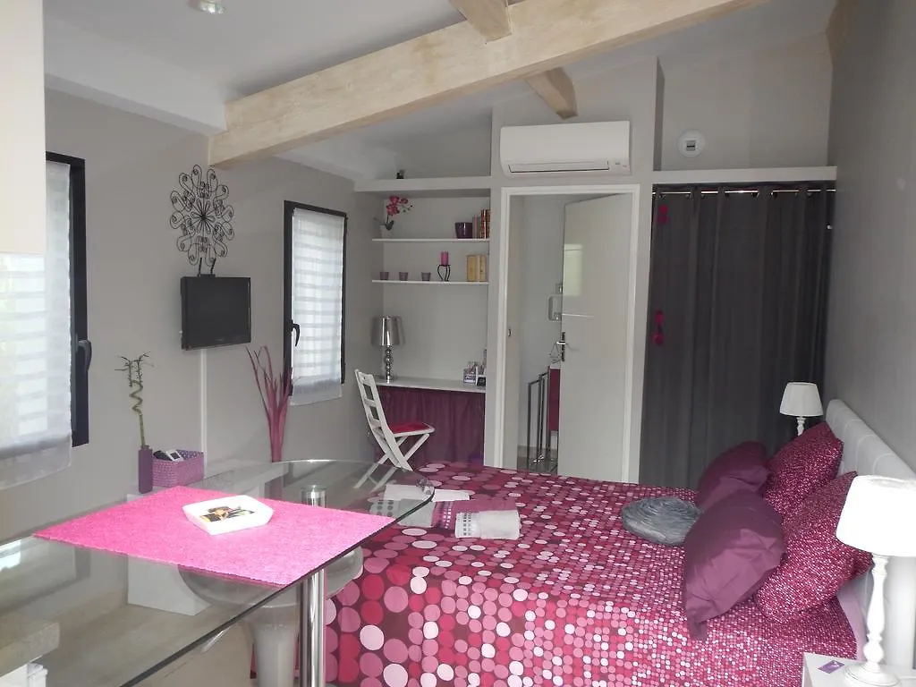 Le Gite Lou Jas Eyragues Holiday home